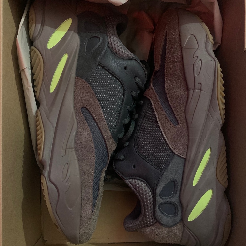 Yeezy boost 709 Mauve
